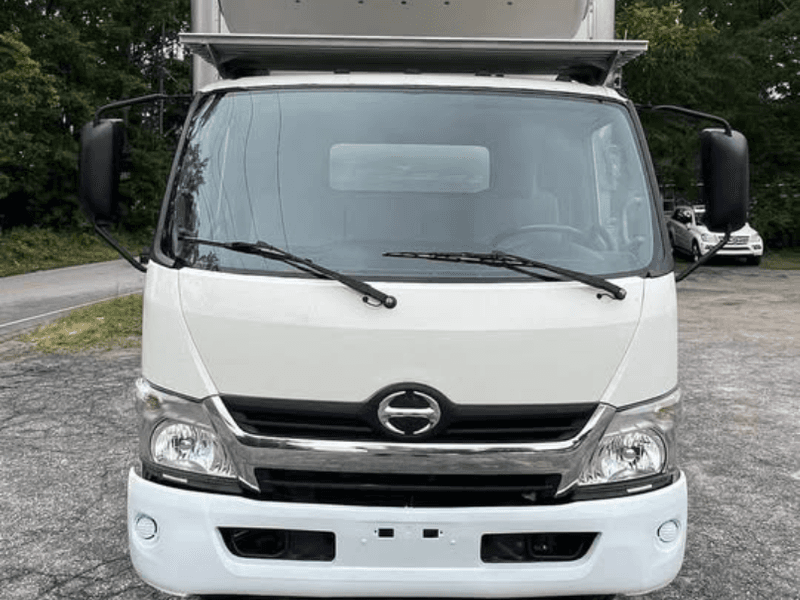 2019 Hino 195